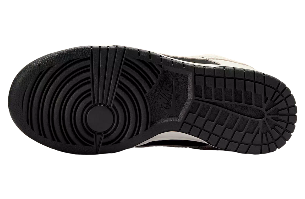 Nike Dunk Low Black / Sail / Metallic Gold - Image 6