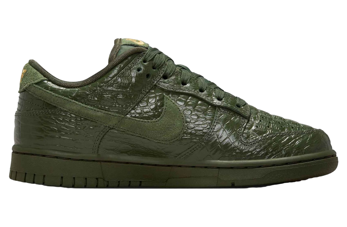 Nike Dunk Low Carbon Green / Metallic Gold - Image 2
