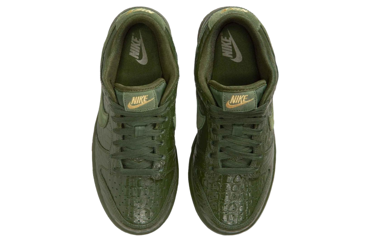 Nike Dunk Low Carbon Green / Metallic Gold - Image 5