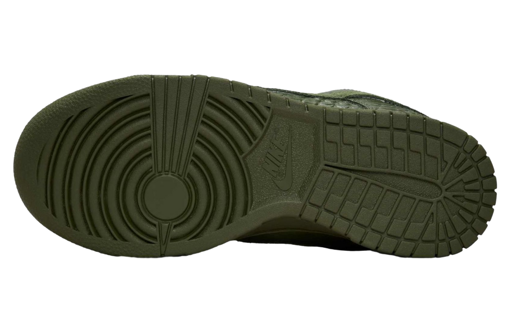 Nike Dunk Low Carbon Green / Metallic Gold - Image 7