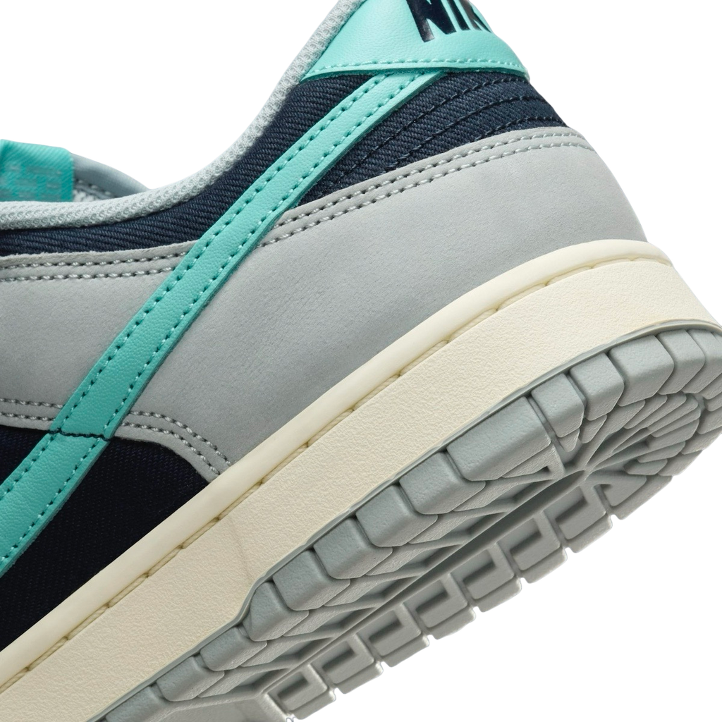 Nike Dunk Low Dark Obsidian Green Frost - Image 8
