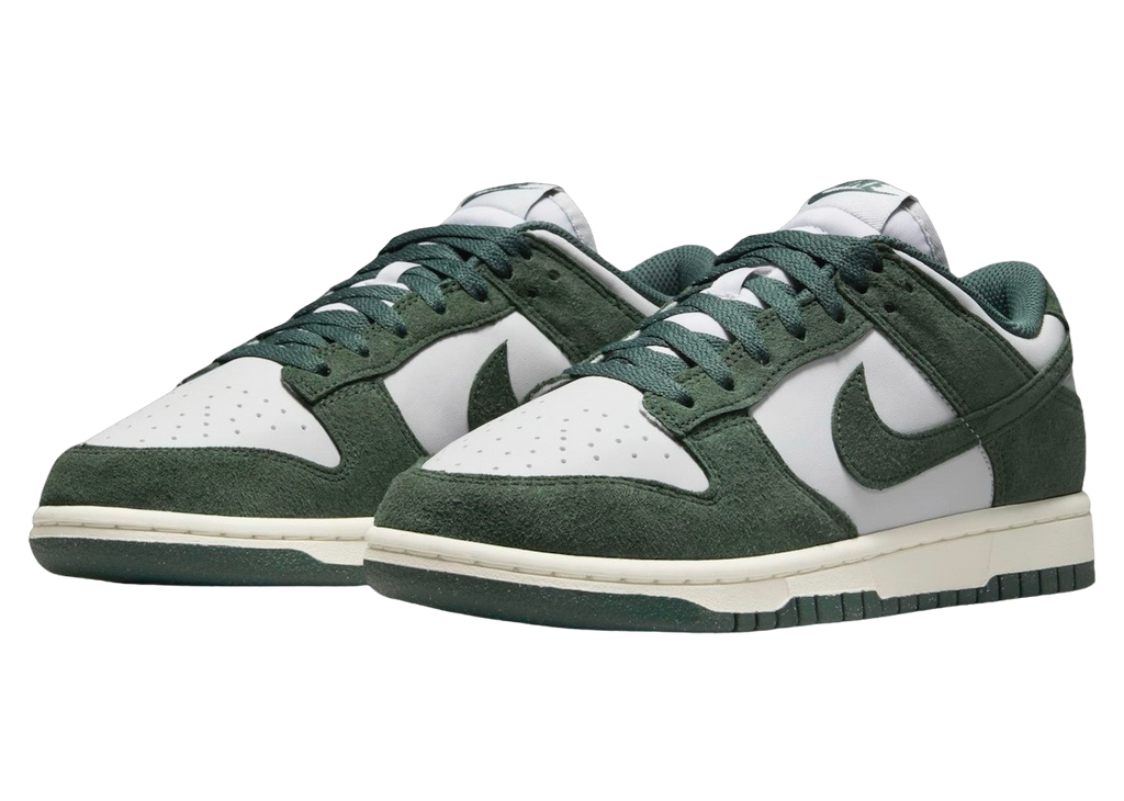 Nike Dunk Low Green Suede - Image 2