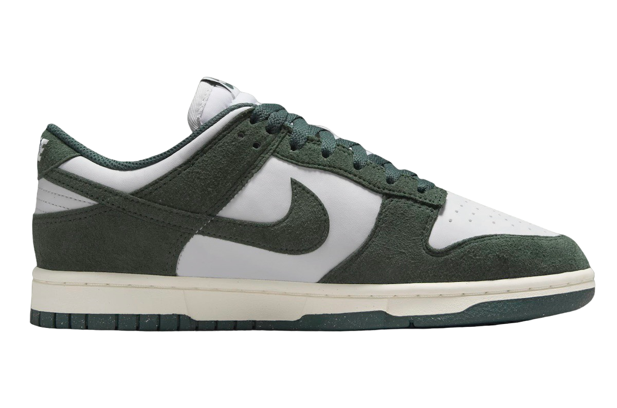 Nike Dunk Low Green Suede - Image 3