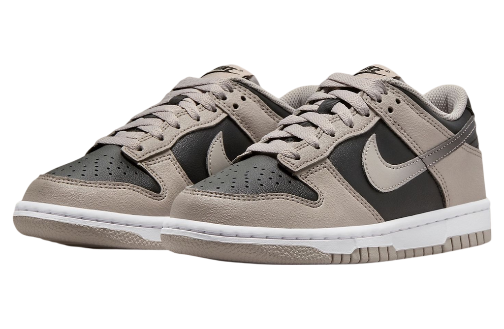 Nike Dunk Low GS College Grey / White - Image 4