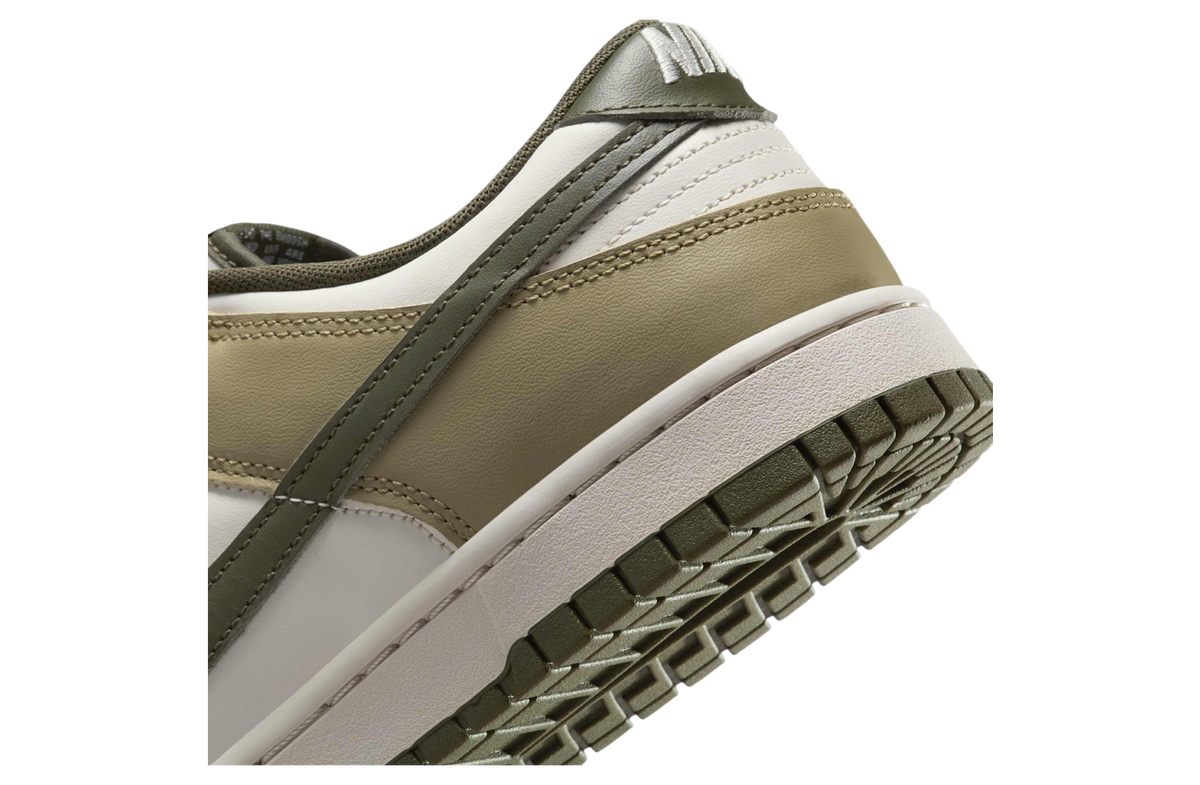 Nike Dunk Low Neutral Olive / Cargo Khaki - Image 7