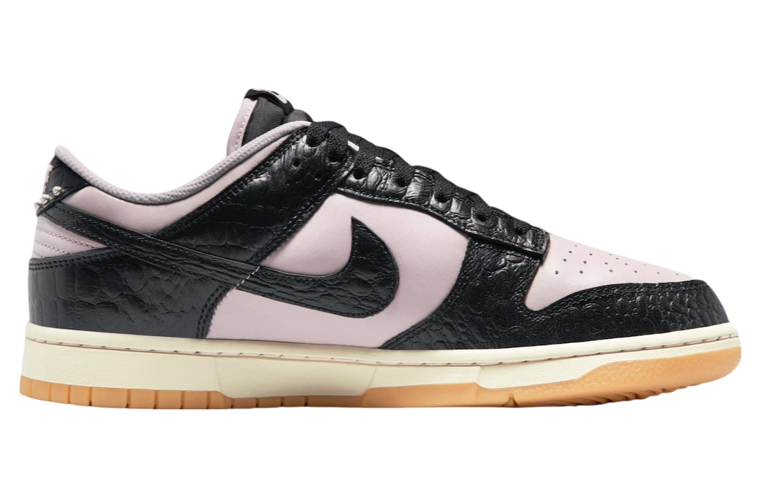 Nike Dunk Low Platinum Violet / Pink Foam - Image 3