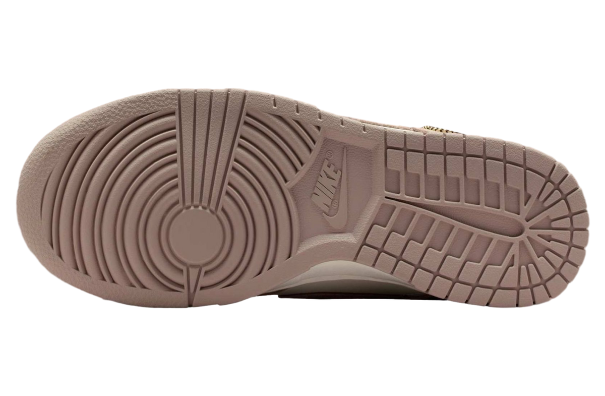 Nike Dunk Low Sail / Metallic Gold - Image 7