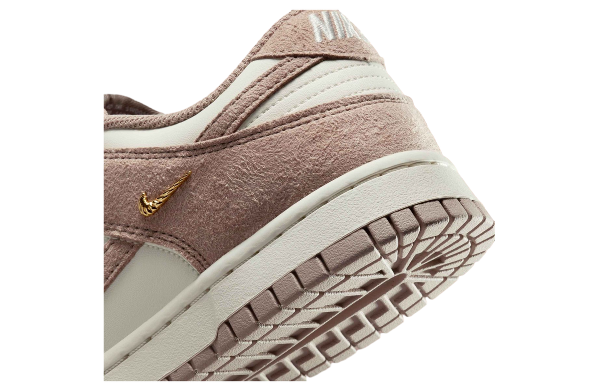 Nike Dunk Low Sail / Metallic Gold - Image 9