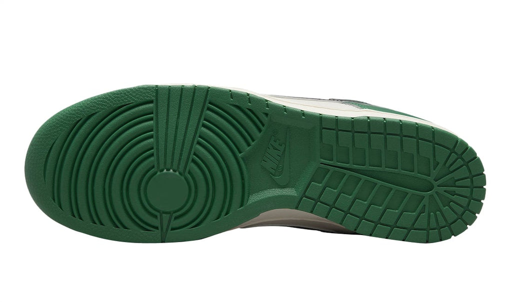 Nike Dunk Low SE Lottery Malachite - Image 6