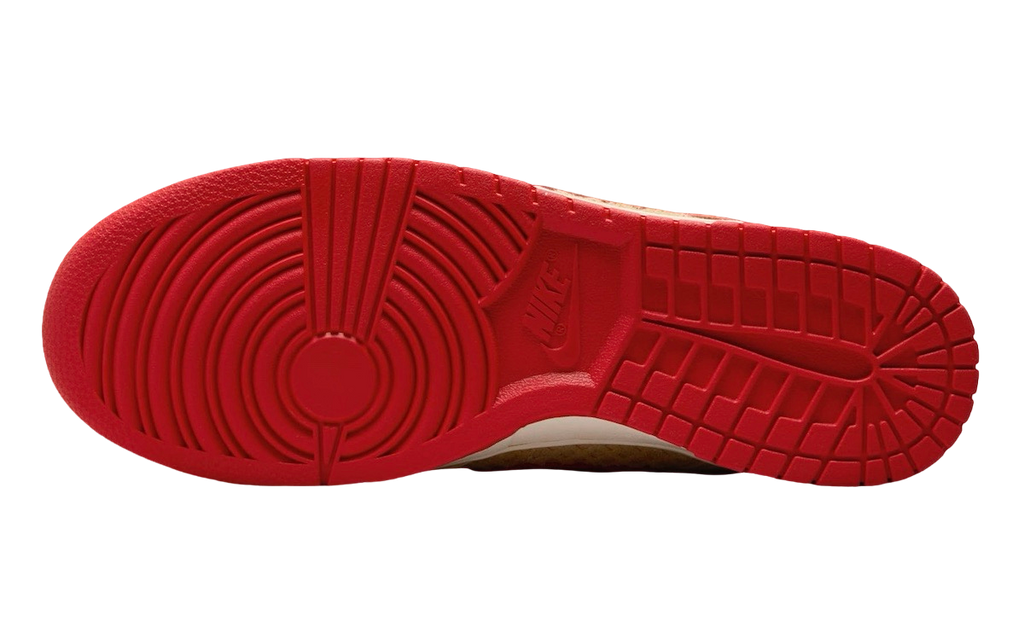 Nike Dunk Low Strawberry Waffle - Image 6