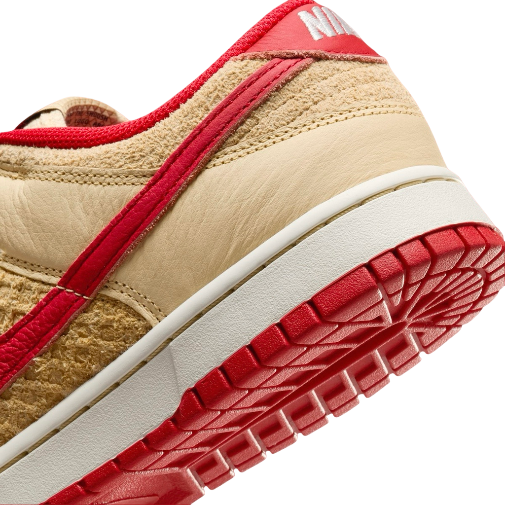 Nike Dunk Low Strawberry Waffle - Image 8