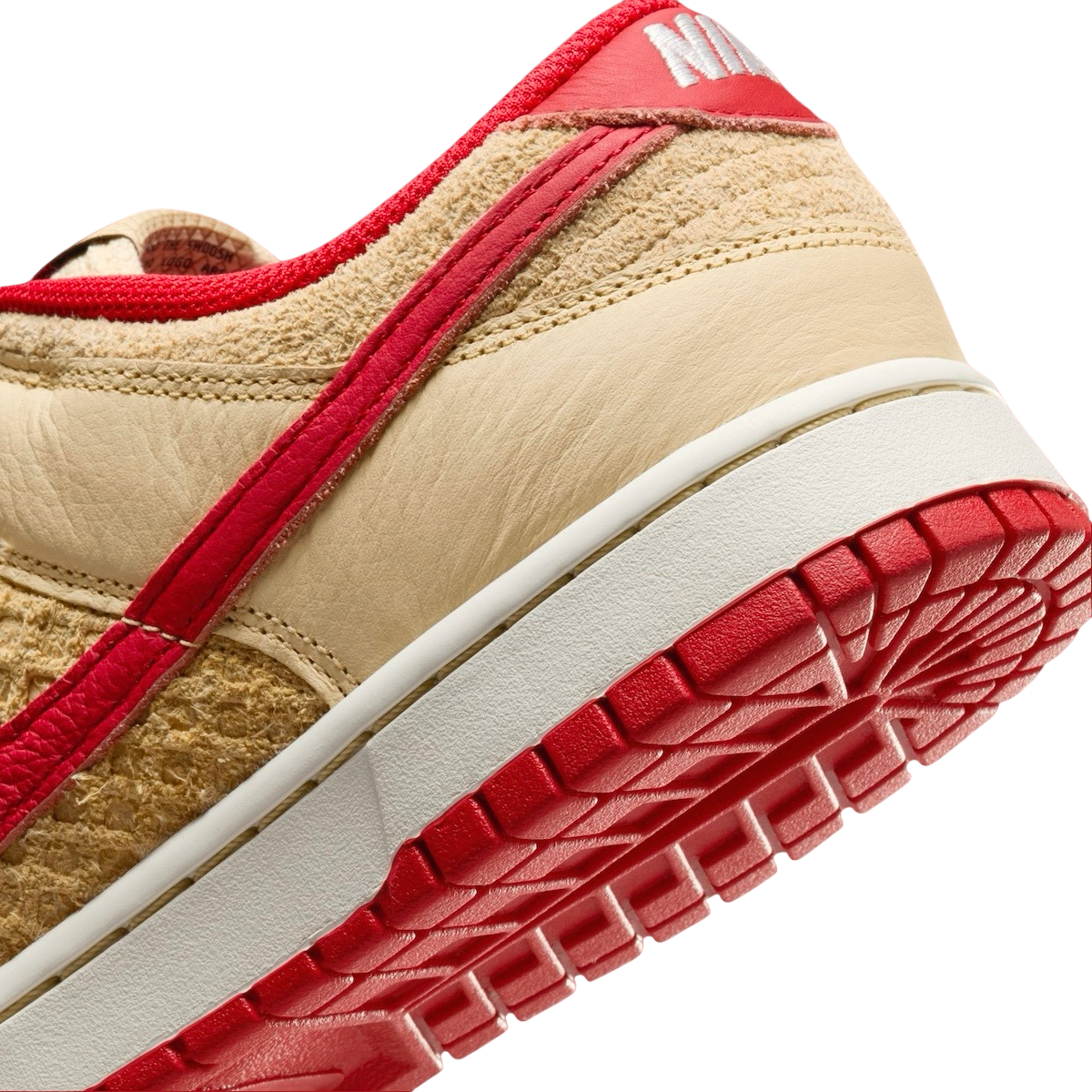Nike Dunk Low Strawberry Waffle - Image 8