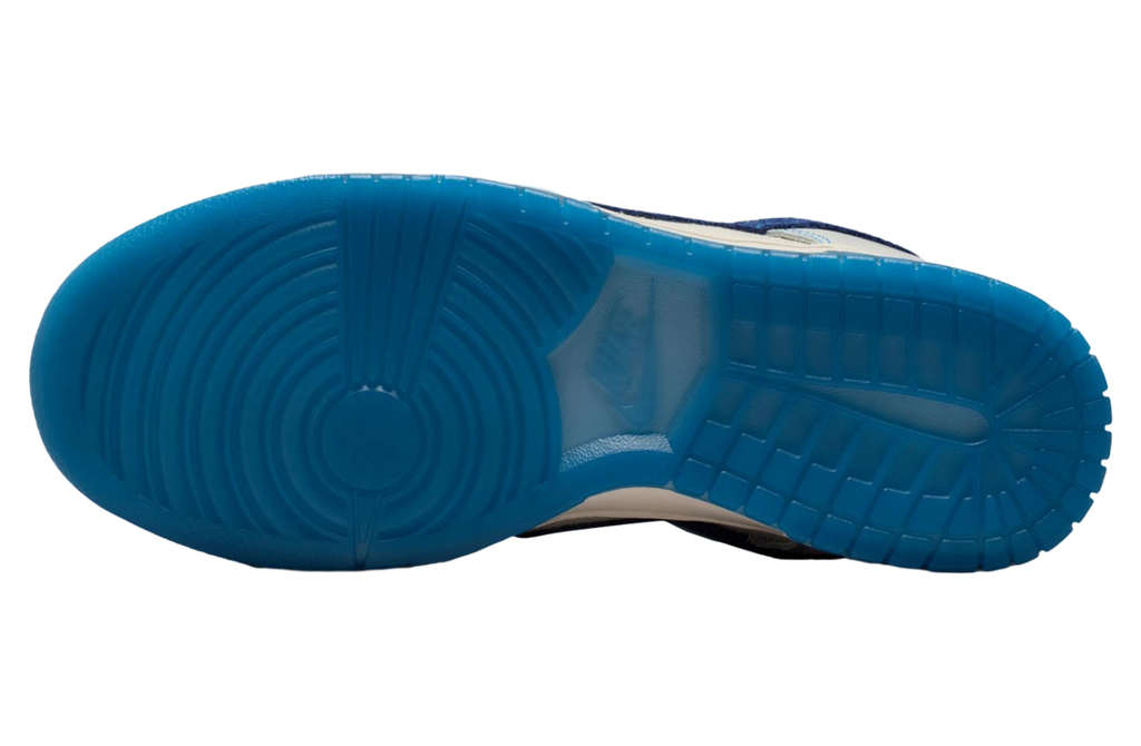 Nike Dunk Low Summit White / Pure Platinum - Image 6
