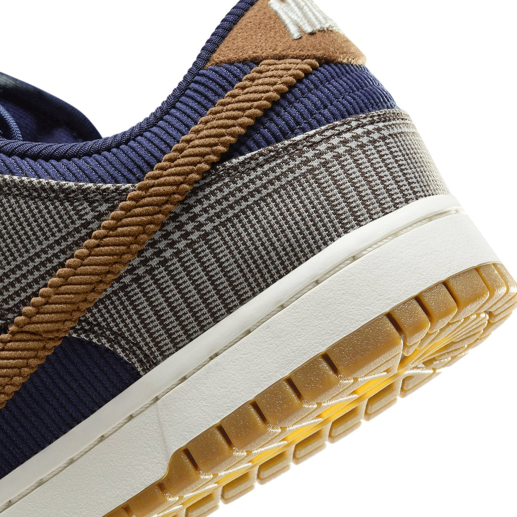 Nike Dunk Low Tweed Corduroy - Image 8