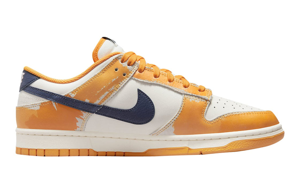 Nike Dunk Low Wear and Tear - Image 3