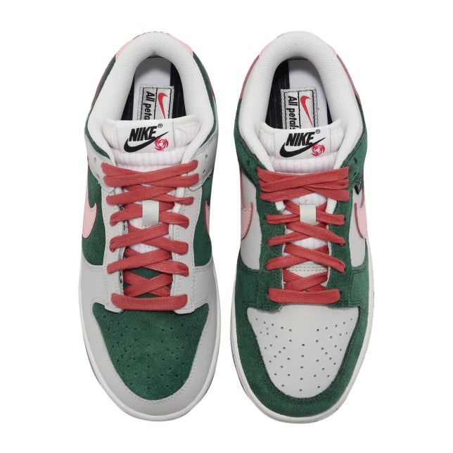 Nike Dunk Low WMNS All Petals United - Image 7