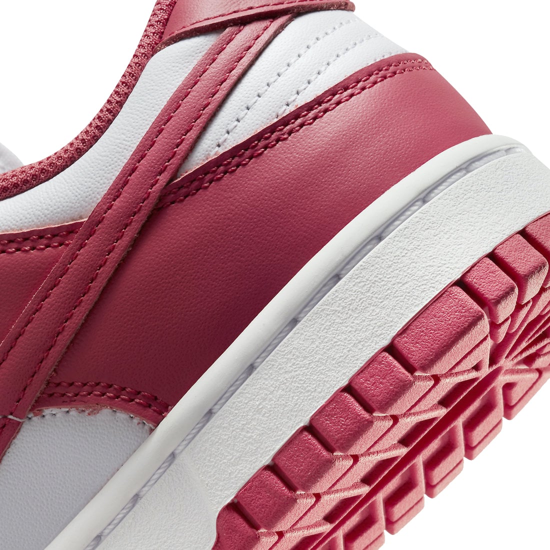 Nike Dunk Low WMNS Archeo Pink - Image 8
