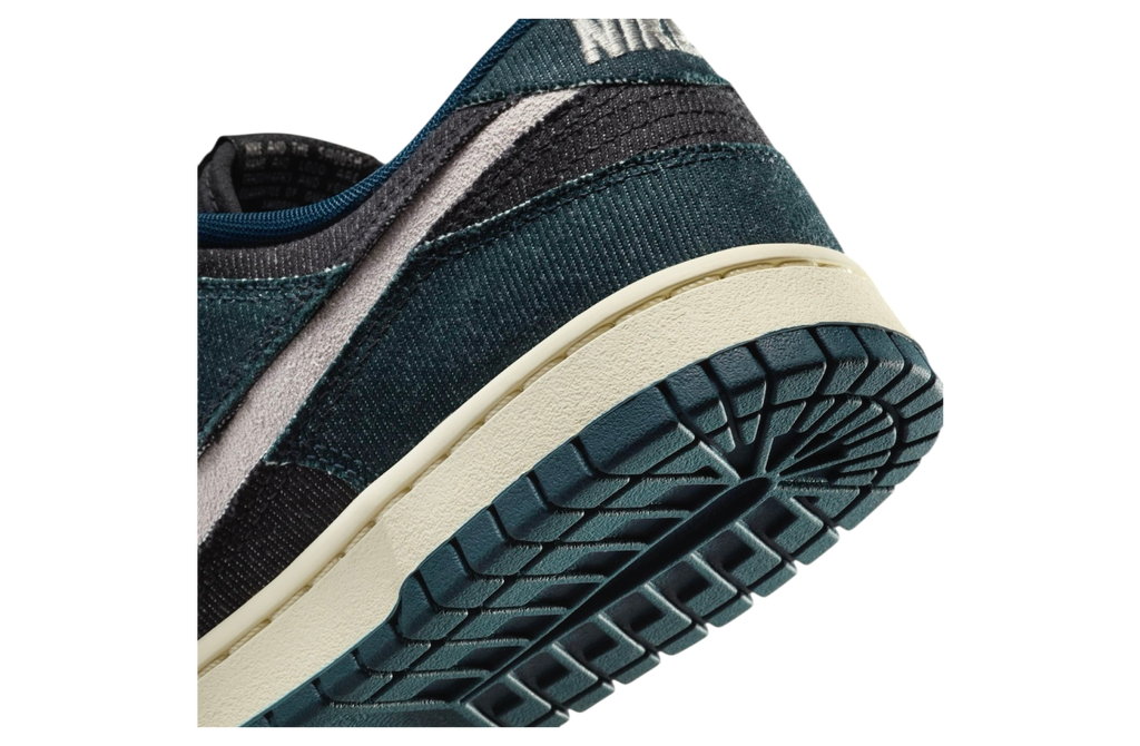 Nike Dunk Low WMNS Armory Navy Denim - Image 8