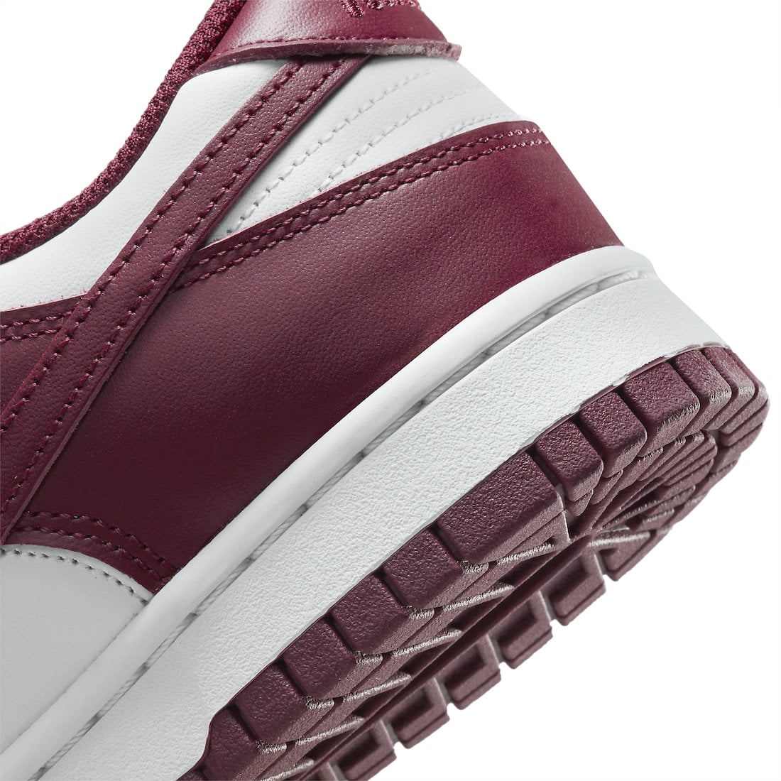 Nike Dunk Low WMNS Bordeaux (Dark Beetroot) - Image 8