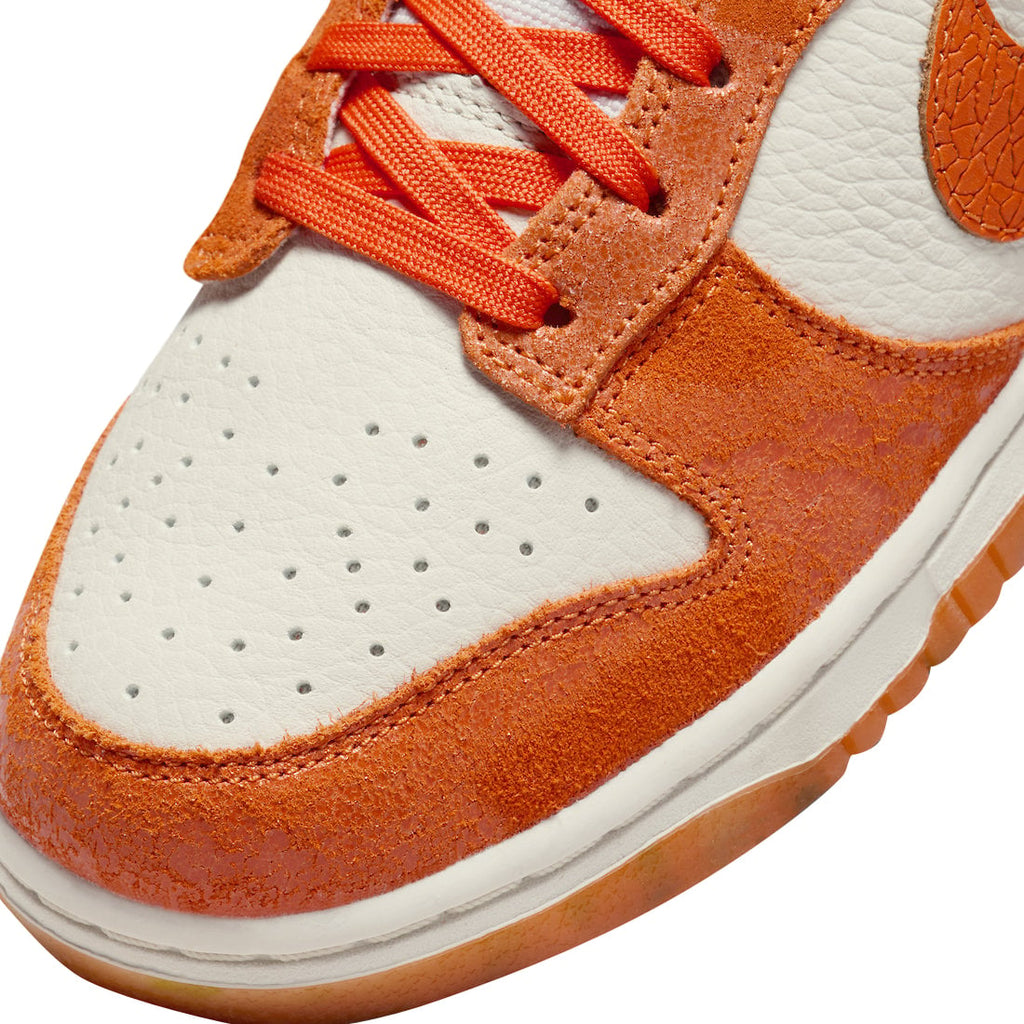 Nike Dunk Low WMNS Cracked Orange - Image 7