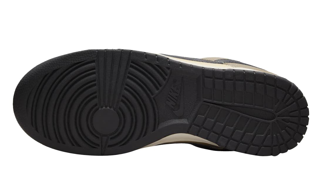 Nike Dunk Low WMNS Dark Driftwood - Image 6