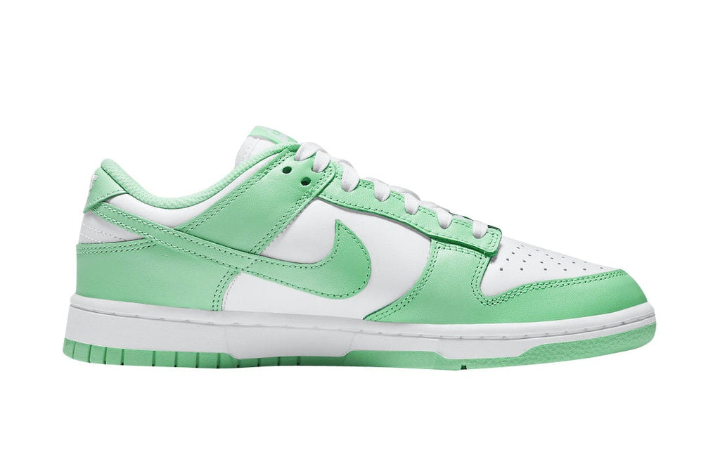 Nike Dunk Low WMNS Green Glow - Image 3