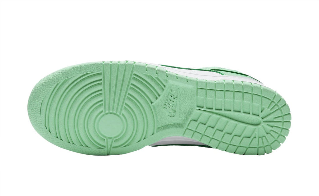 Nike Dunk Low WMNS Green Glow - Image 6