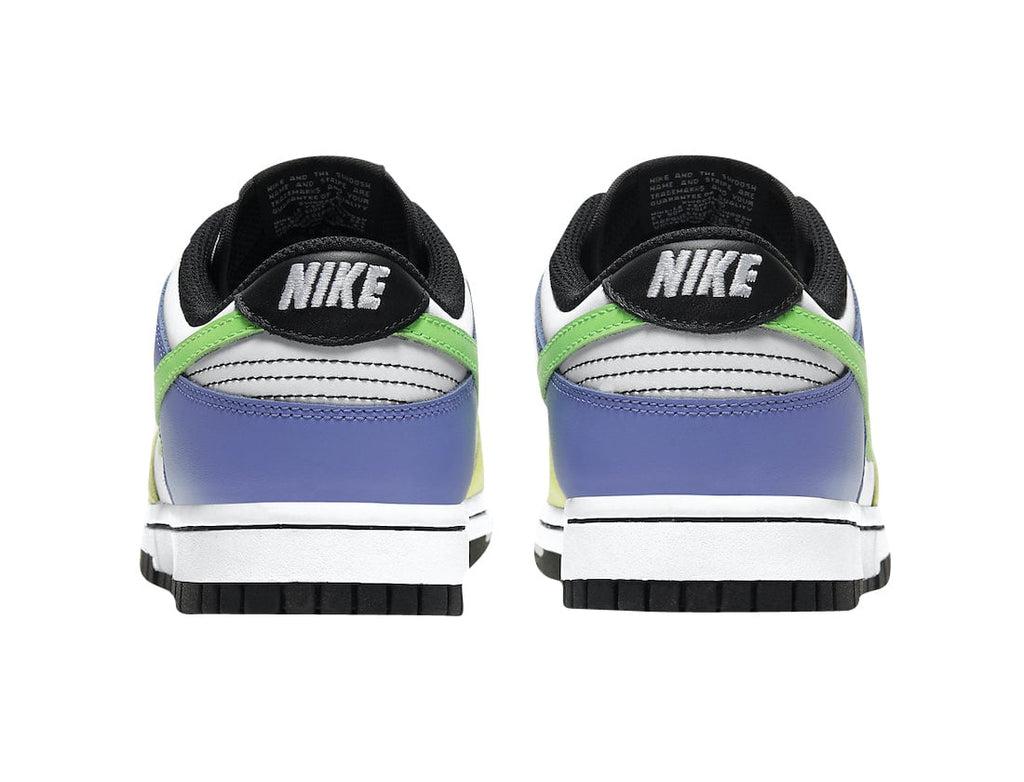 Nike Dunk Low WMNS Green Strike - Image 5