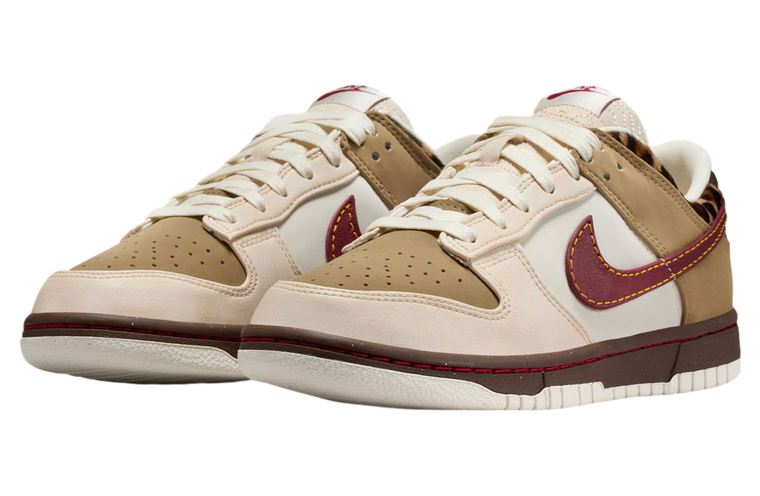 Nike Dunk Low WMNS Khaki / Team Red - Image 2