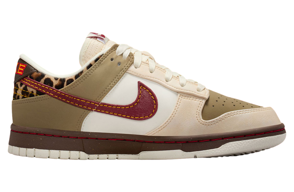 Nike Dunk Low WMNS Khaki / Team Red - Image 3