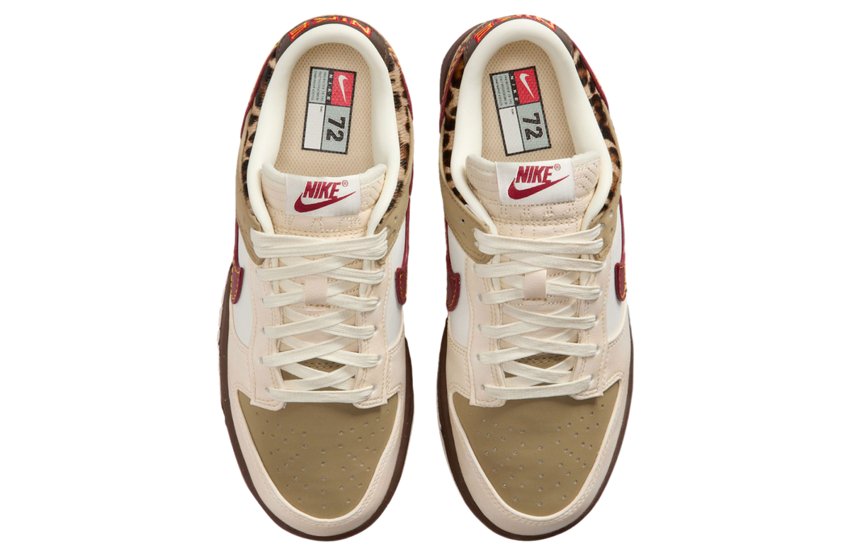 Nike Dunk Low WMNS Khaki / Team Red - Image 4