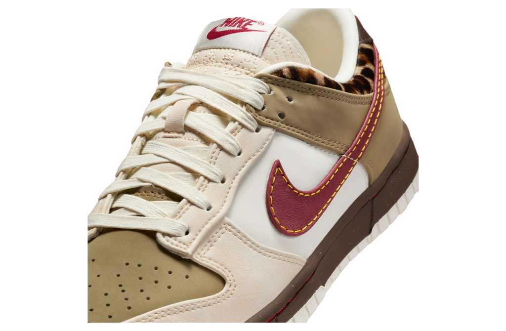 Nike Dunk Low WMNS Khaki / Team Red - Image 7