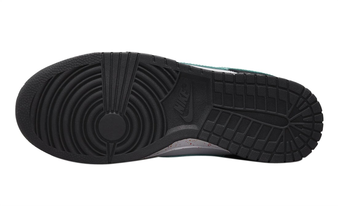 Nike Dunk Low WMNS Lunar New Year - Image 6