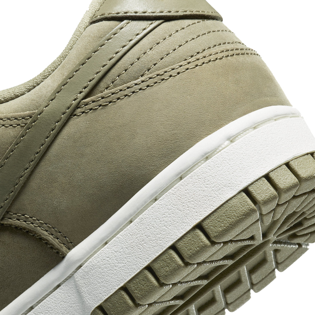 Nike Dunk Low WMNS Neutral Olive - Image 8