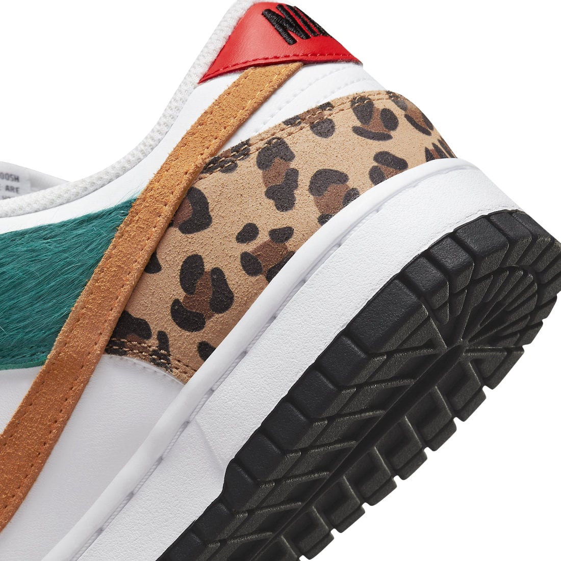 Nike Dunk Low WMNS Patchwork - Image 7