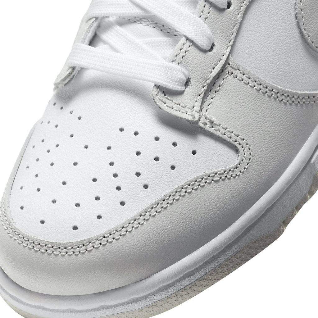Nike Dunk Low WMNS Photon Dust - Image 7