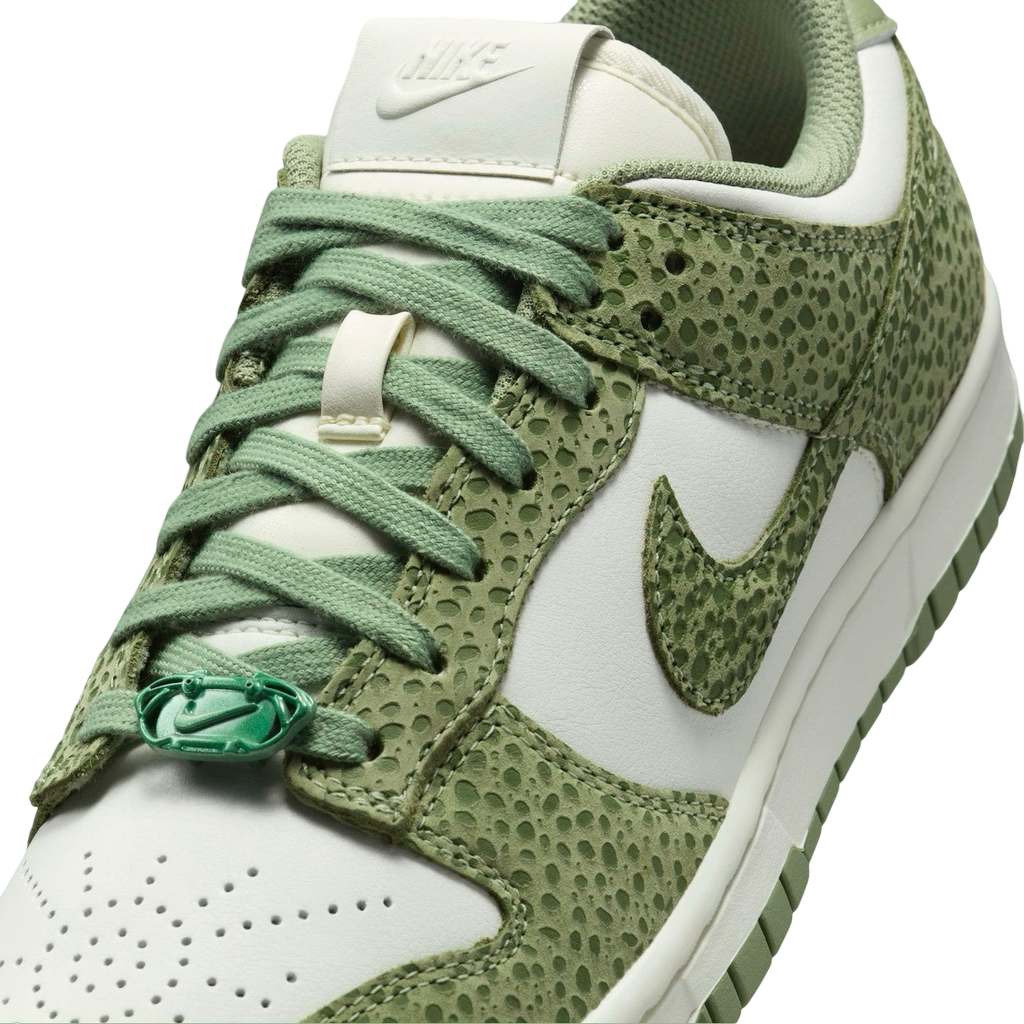 Nike Dunk Low WMNS Safari Oil Green - Image 7