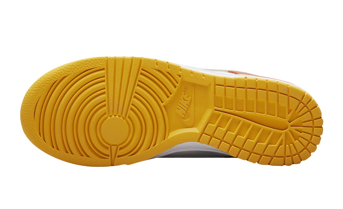 Nike Dunk Low WMNS University Gold - Image 6