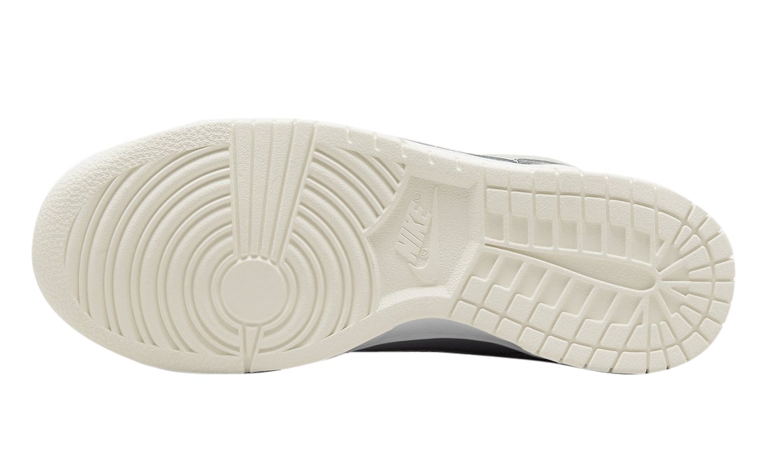 Nike Dunk Low WMNS White Sail - Image 6