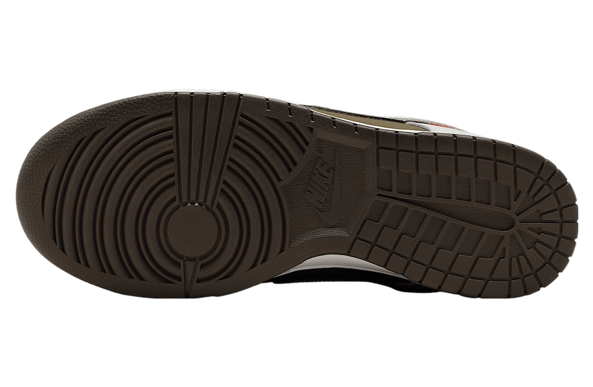 Nike Dunk Low Year of the Snake - Image 2