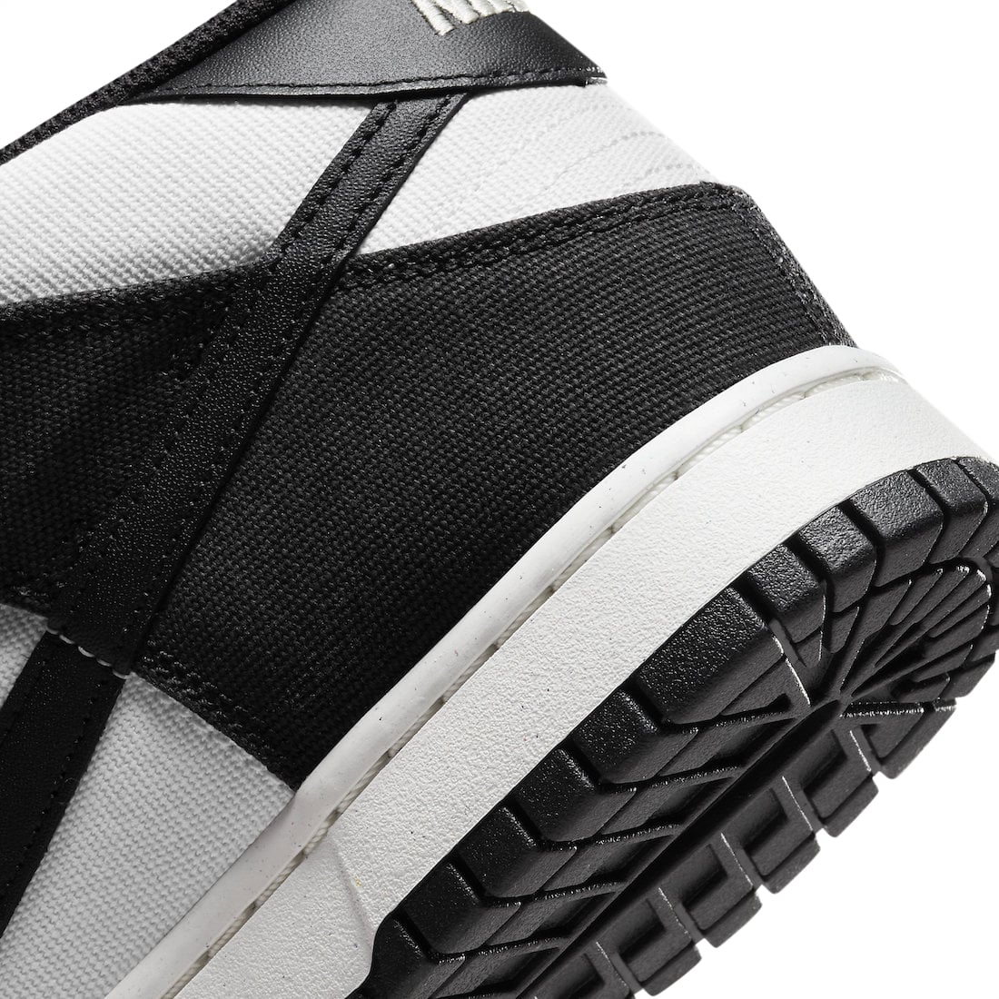 Nike Dunk Mid Panda - Image 8