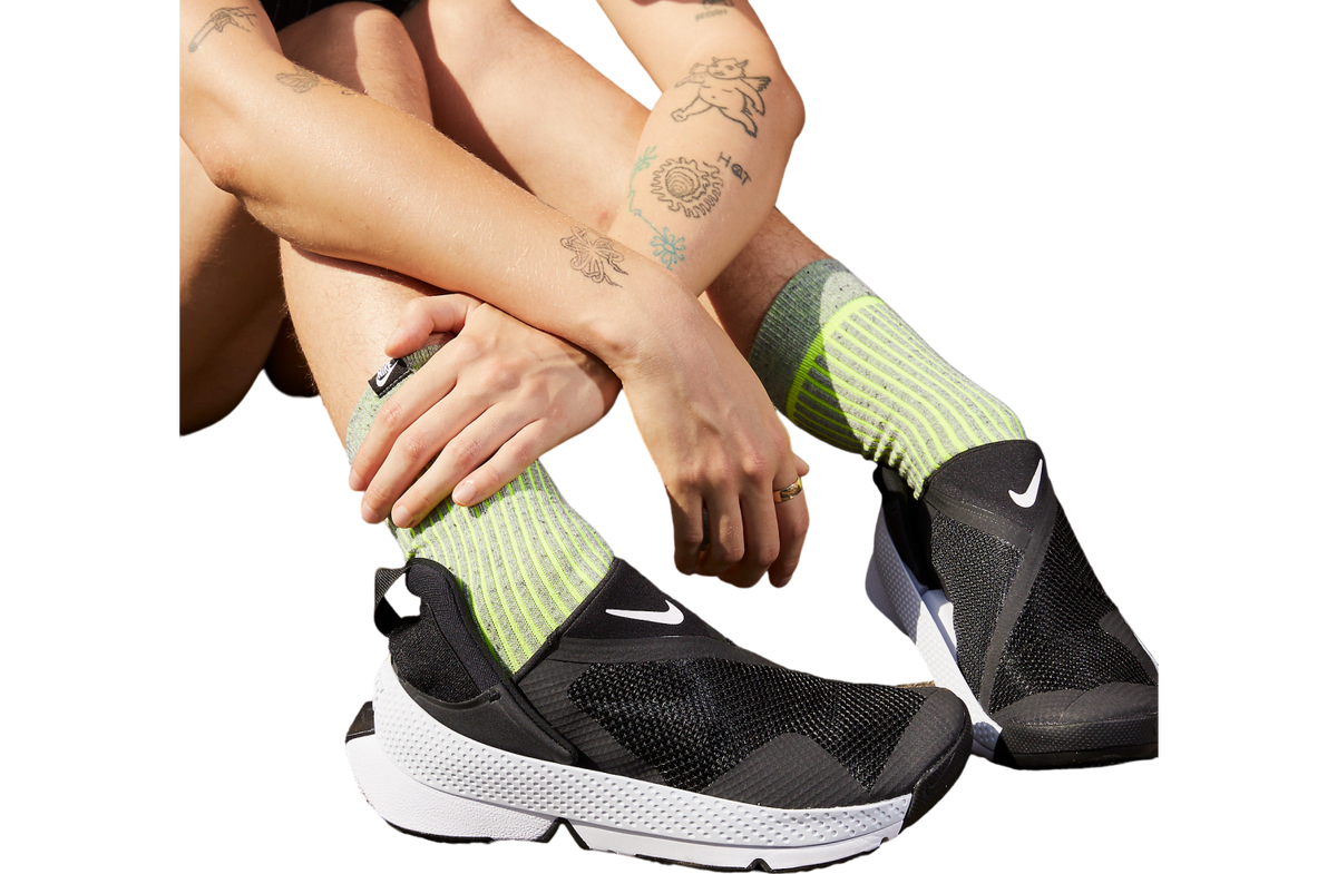 Nike Go FlyEase Black / White - Image 2