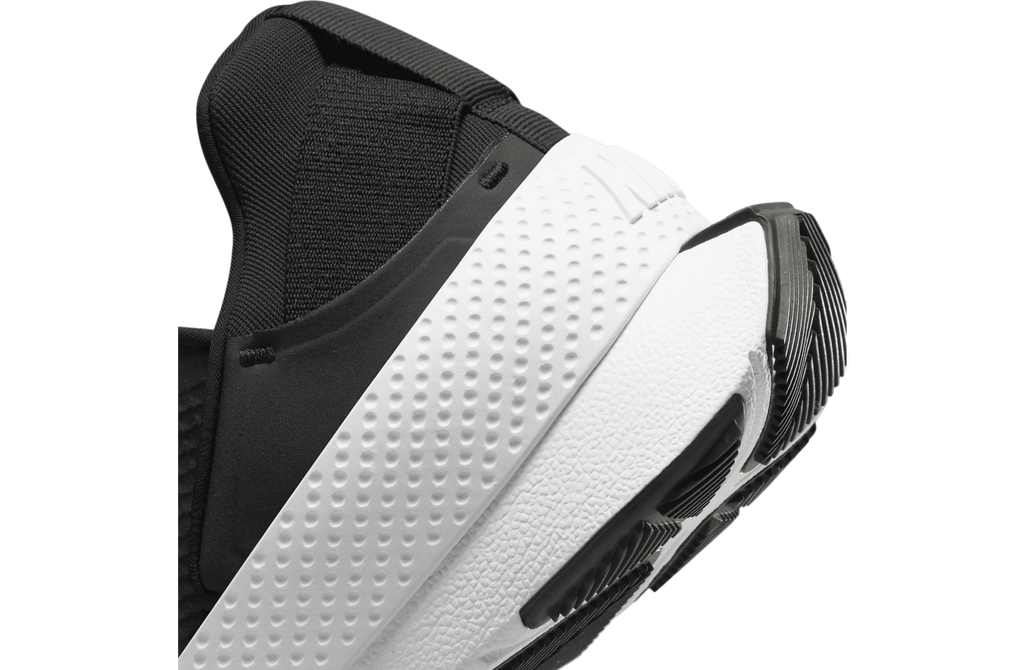 Nike Go FlyEase Black / White - Image 9