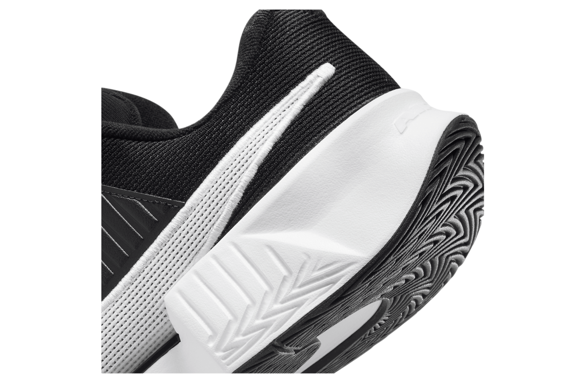 Nike GP Challenge Pro Black / White - Image 8