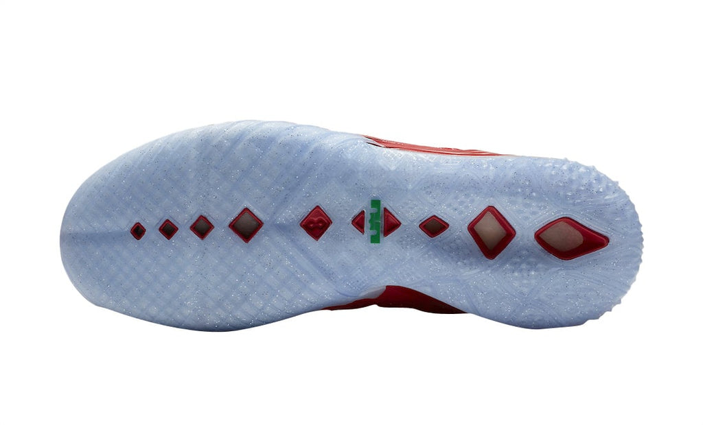 Nike LeBron 18 X-Mas in LA - Image 6