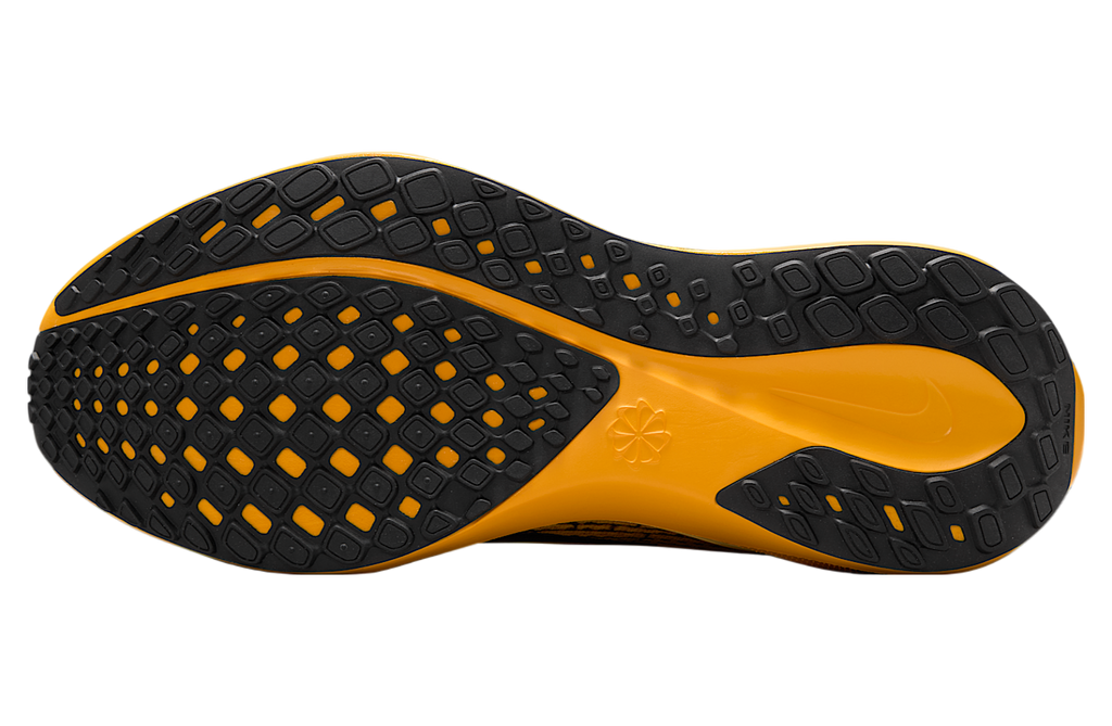 Nike Pegasus 41 Lv8 University Gold / Soft Yellow - Image 2