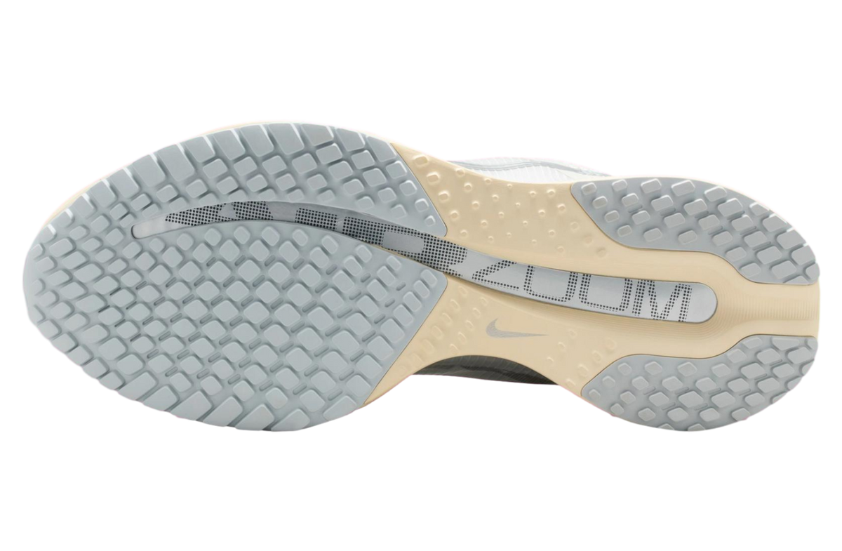 Nike Pegasus Premium Running is Mental - Image 6