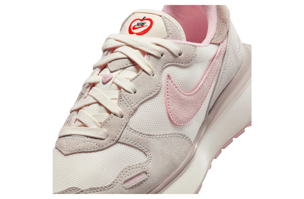 Nike Phoenix Waffle WMNS Valentine's Day - Image 7