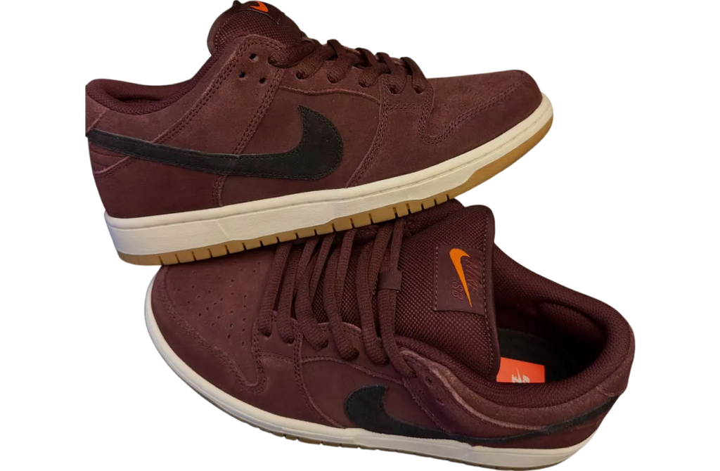 Nike SB Dunk Low Burgundy Crush / Black - Image 2