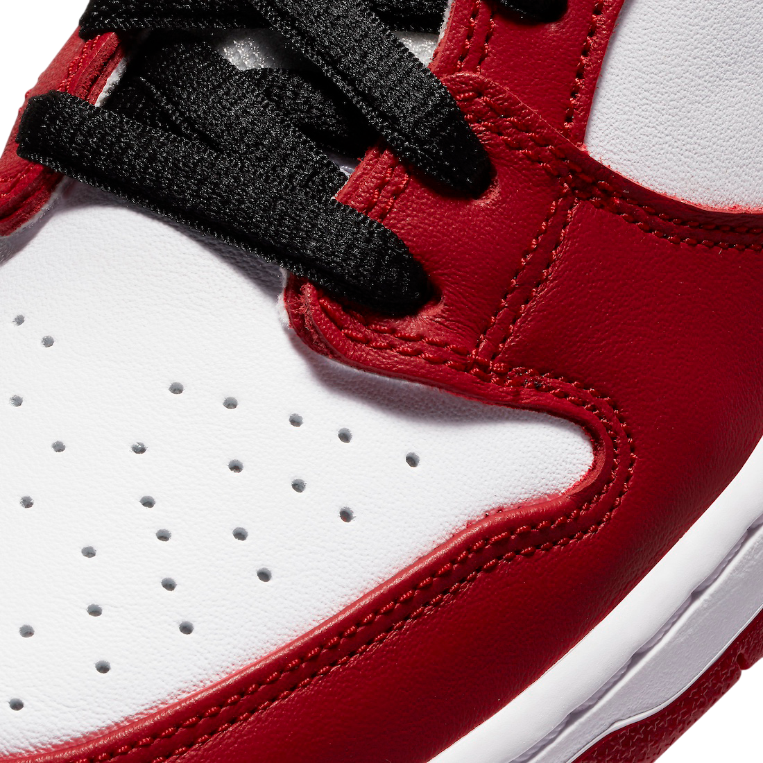Nike SB Dunk Low Chicago - Image 8